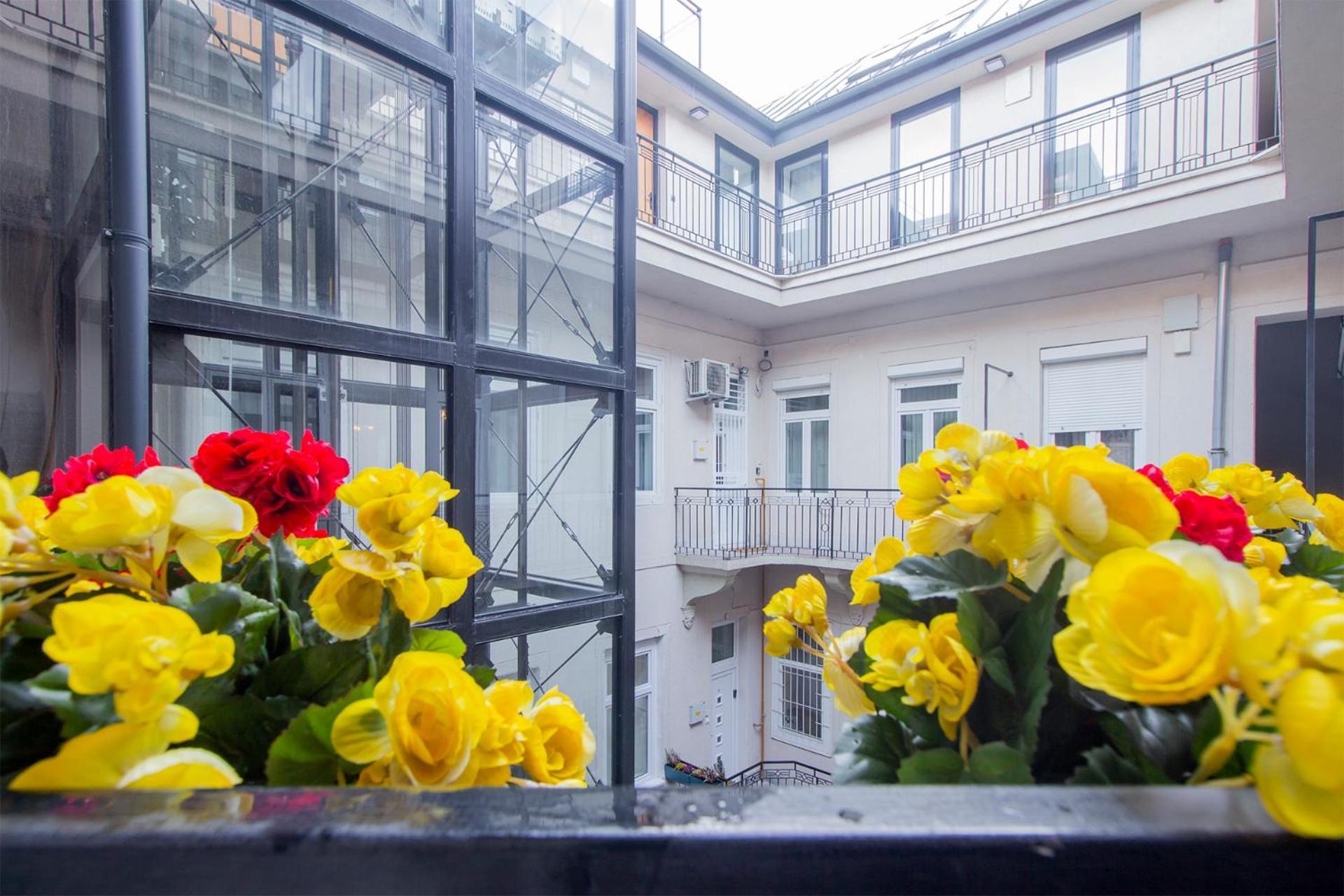 Kalvin 2Bdr Apartment With Ac Budapest Exterior foto